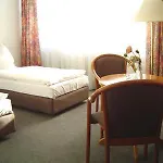 Stiftswingert 3*