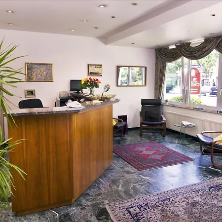 מלון Stiftswingert